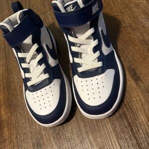 Kids Nike court borough mid 2